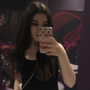 Meet your Posher, Victoria
